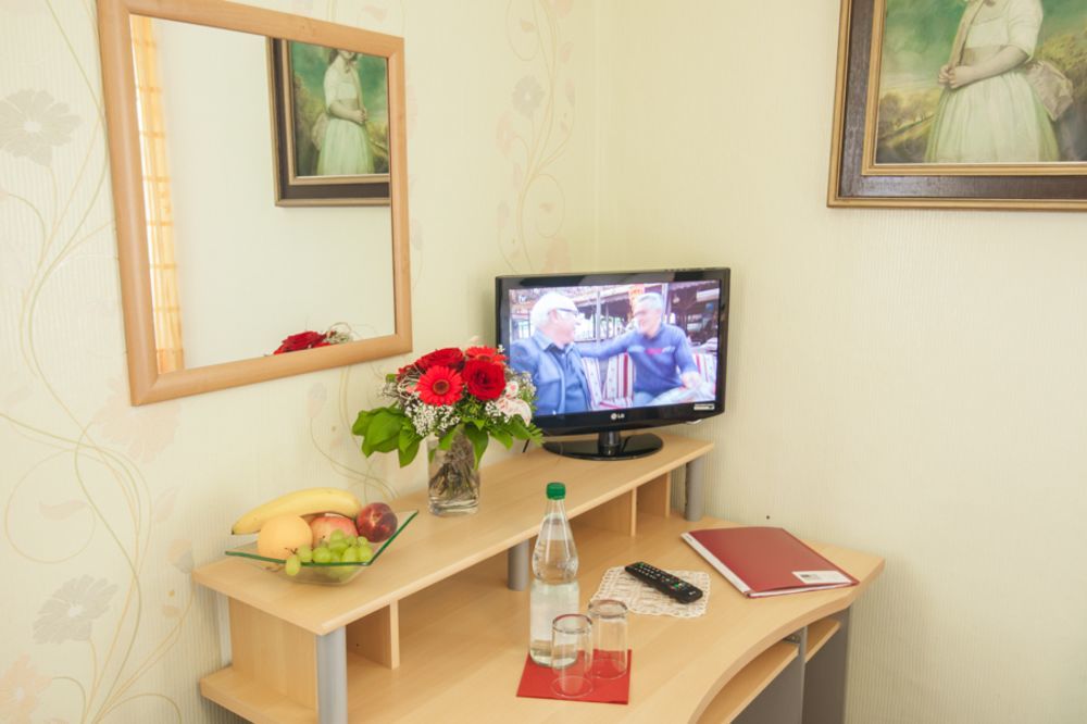 Hotel Pension Wiesenau Bad Salzhausen Ngoại thất bức ảnh