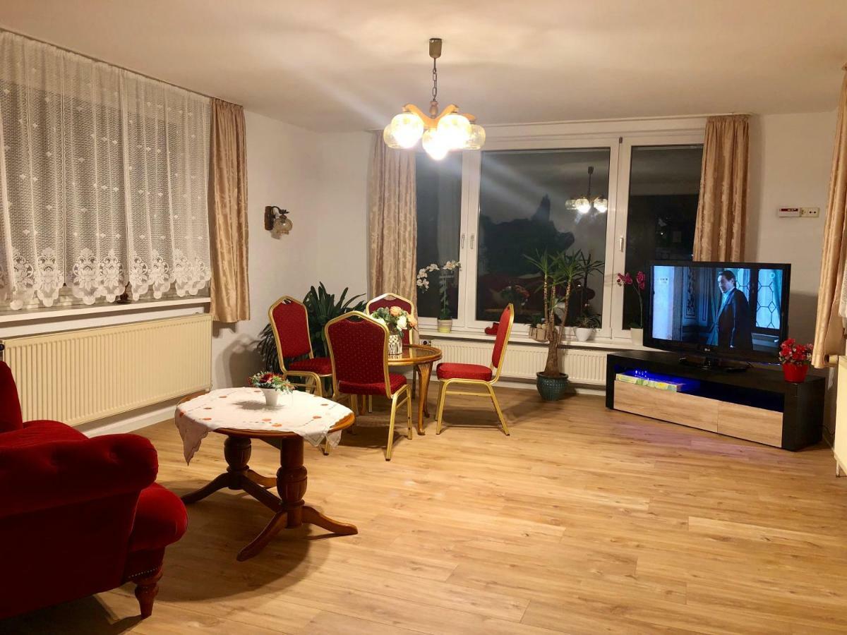 Hotel Pension Wiesenau Bad Salzhausen Ngoại thất bức ảnh